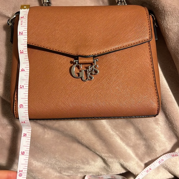 GUESS PURSE - Picture 7 of 7